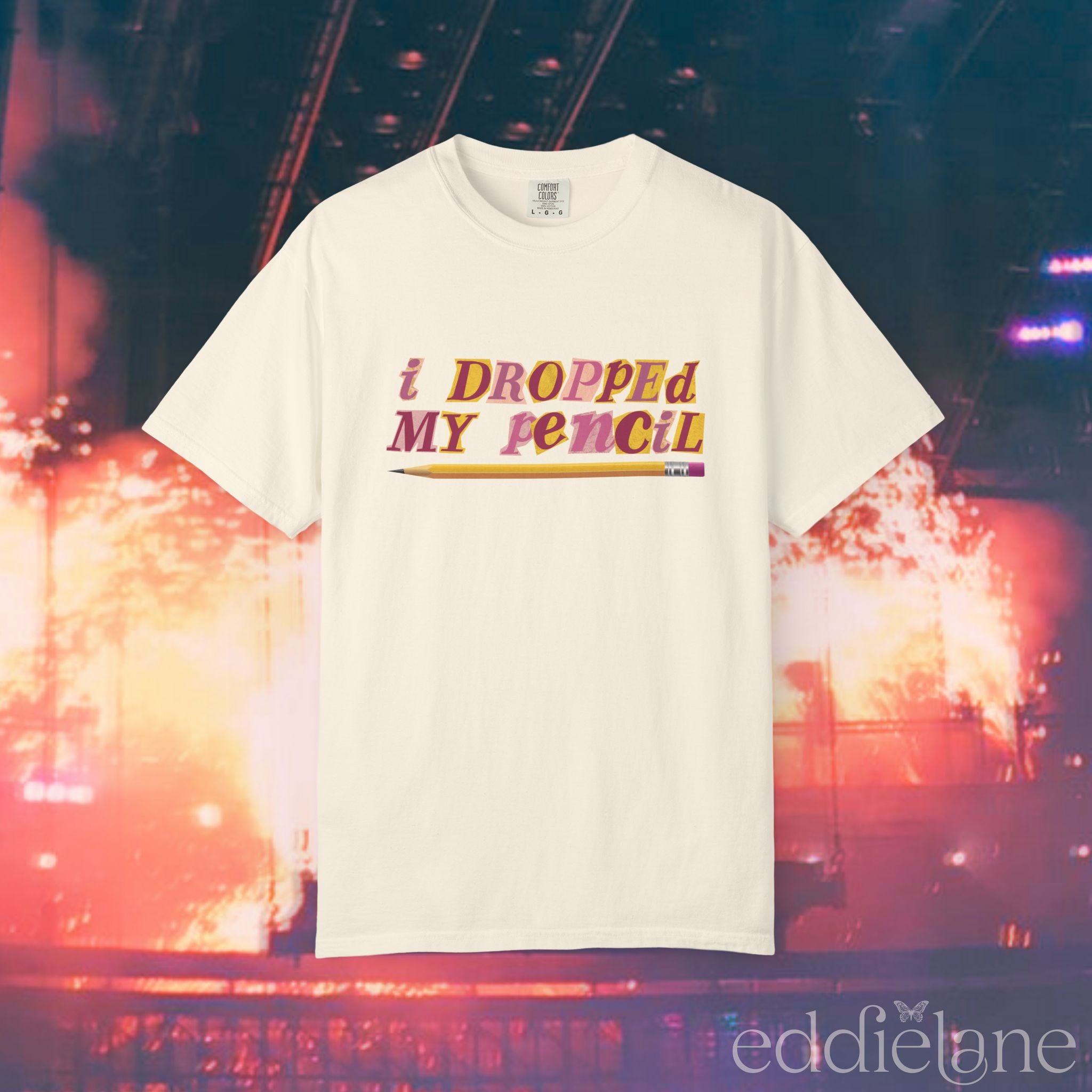 A white t-shirt that says "i dropped my pencil"
i dropped my pencil t-shirt white